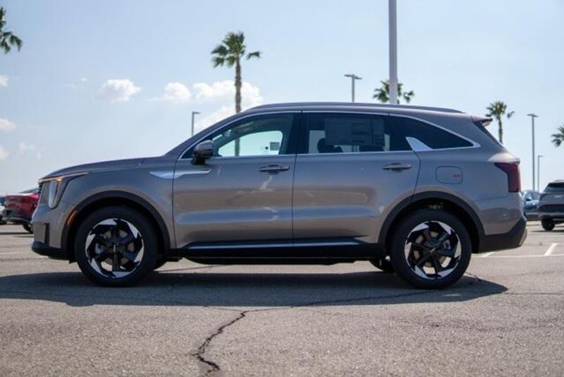 2025 Kia Sorento Hybrid EXImage 4