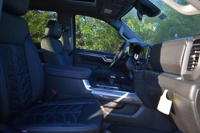 New 2025 Chevrolet Silverado 1500 RSTImage 16