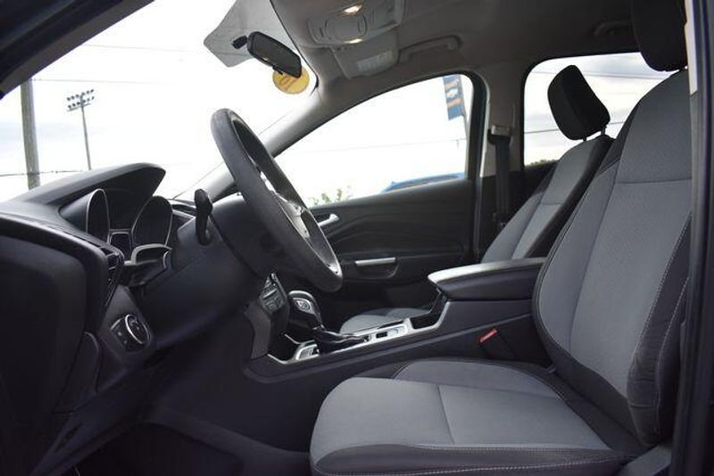 Used 2018 Ford Escape SEImage 22