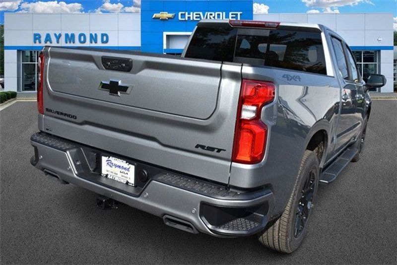 2024 Chevrolet Silverado 1500 RSTImage 3