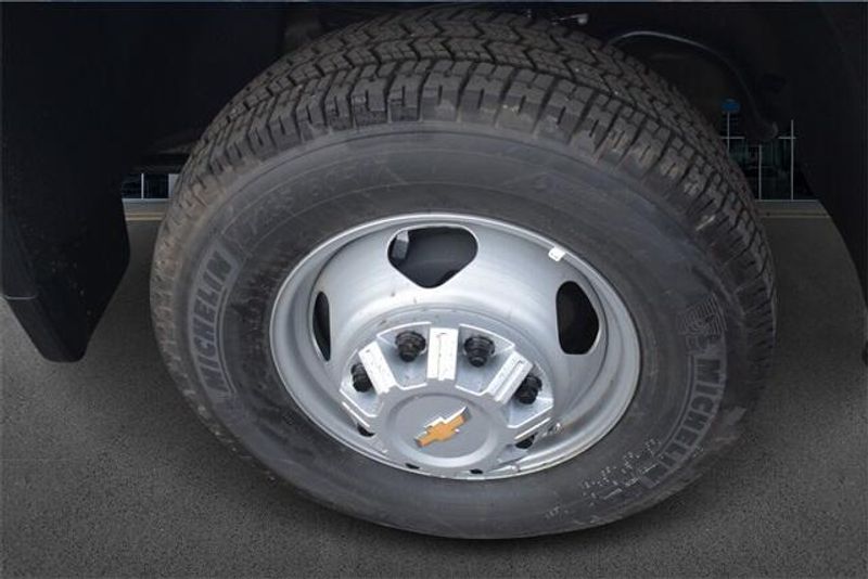 2025 Chevrolet Silverado 3500HD Work TruckImage 11