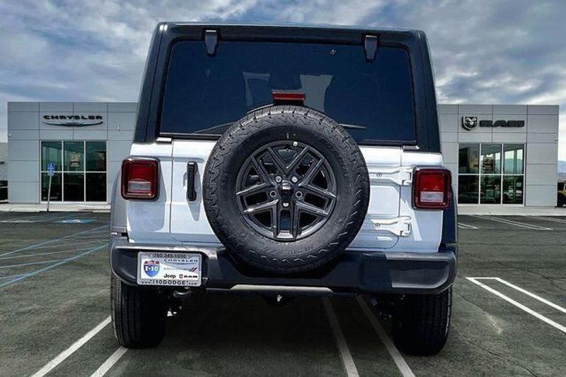 New 2026 Jeep Wrangler 4-door Sport SImage 3