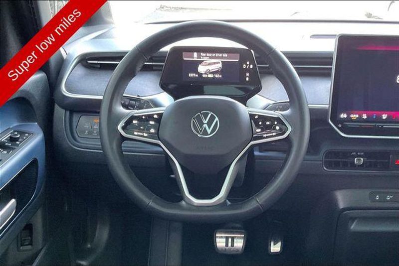 Used 2025 Volkswagen ID. Buzz Pro S PlusImage 4
