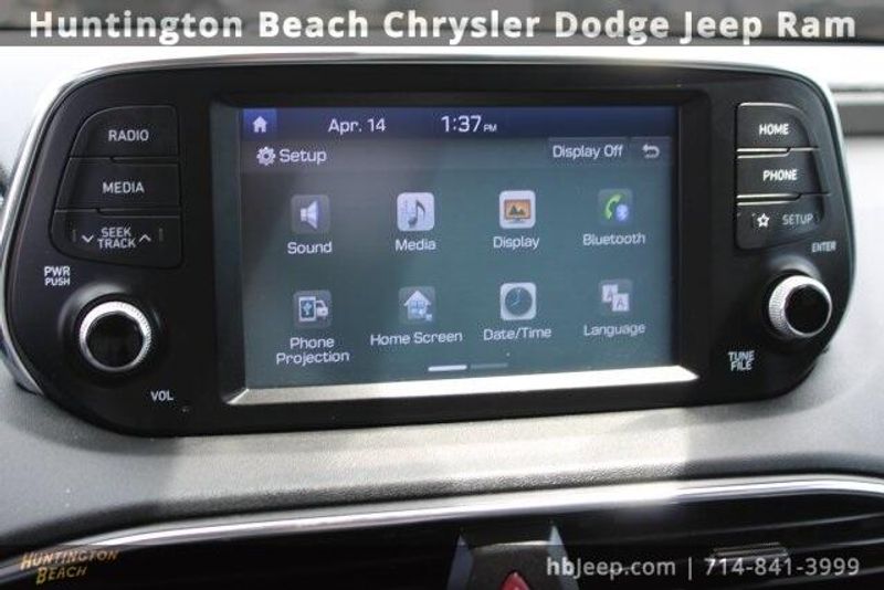 2020 Hyundai Santa Fe SEImage 25