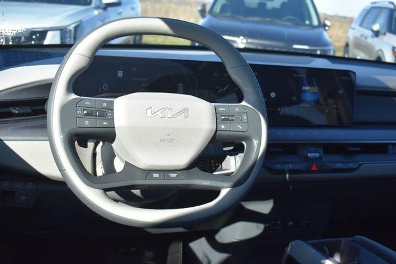 New 2026 Kia EV9 WindImage 25