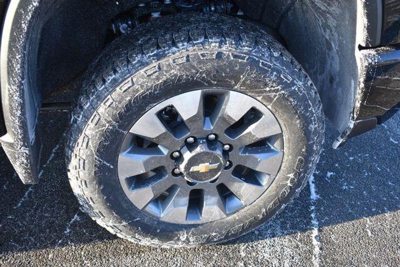 New 2026 Chevrolet Silverado 2500HD CustomImage 15