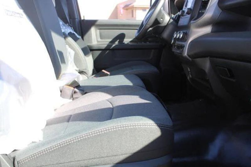 2023 RAM 2500 Tradesman Crew Cab 4x2 Long BoxImage 35