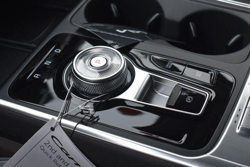 New 2026 Kia Carnival Hybrid EXImage 27