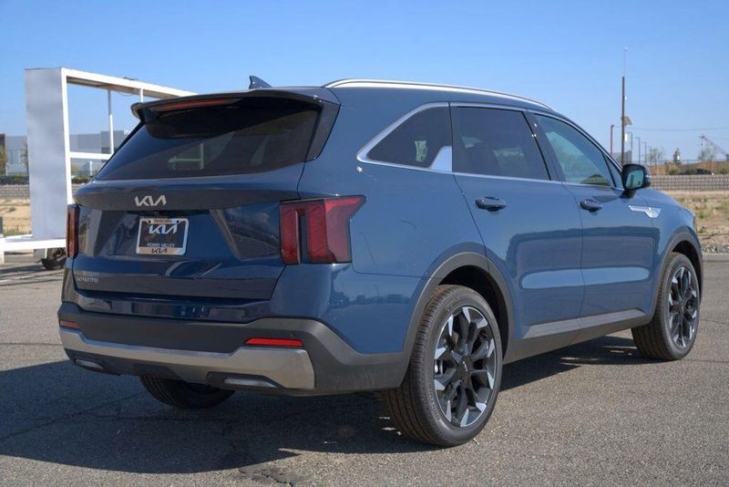 New 2026 Kia Sorento EXImage 7