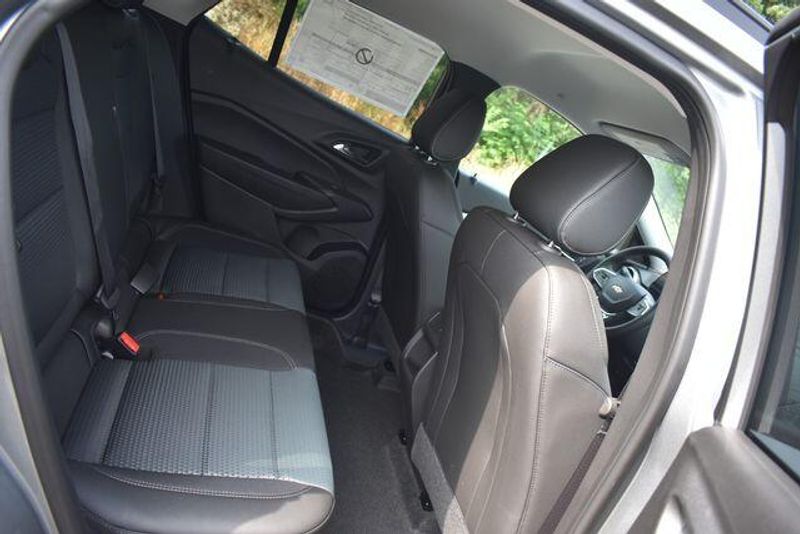 New 2026 Chevrolet Trax LTImage 14