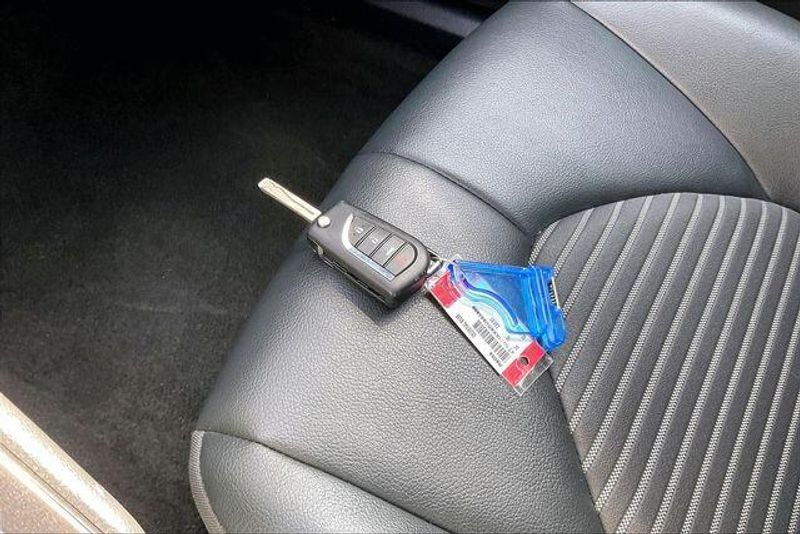 Used 2024 Toyota Camry SEImage 11