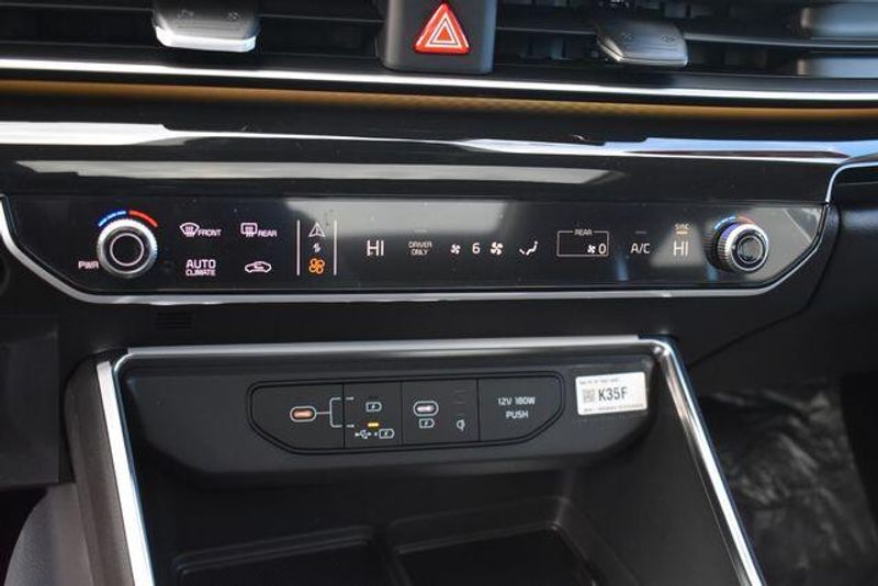 New 2026 Kia Carnival Hybrid SX PrestigeImage 38