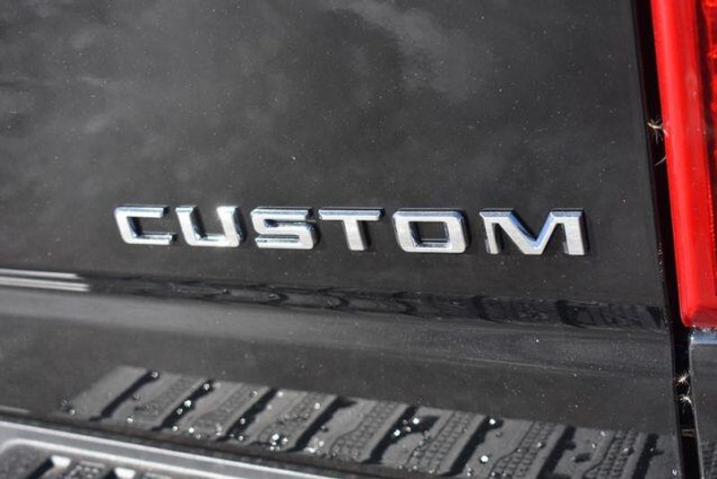 New 2026 Chevrolet Silverado 2500HD CustomImage 19