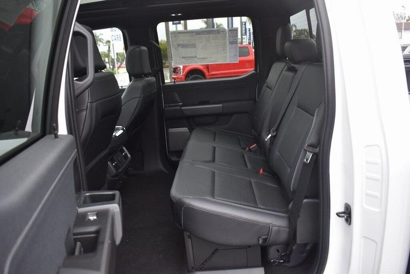 2025 Ford F-150 LariatImage 14