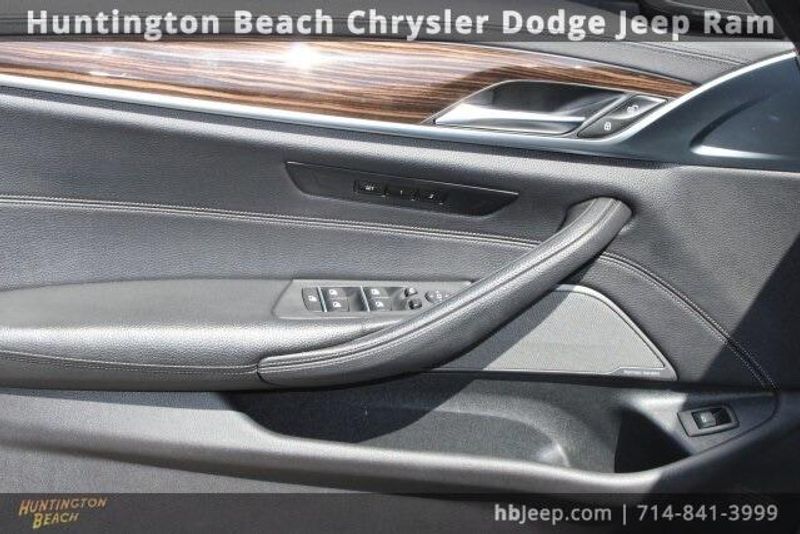 2018 BMW 5 Series M550i xDriveImage 11