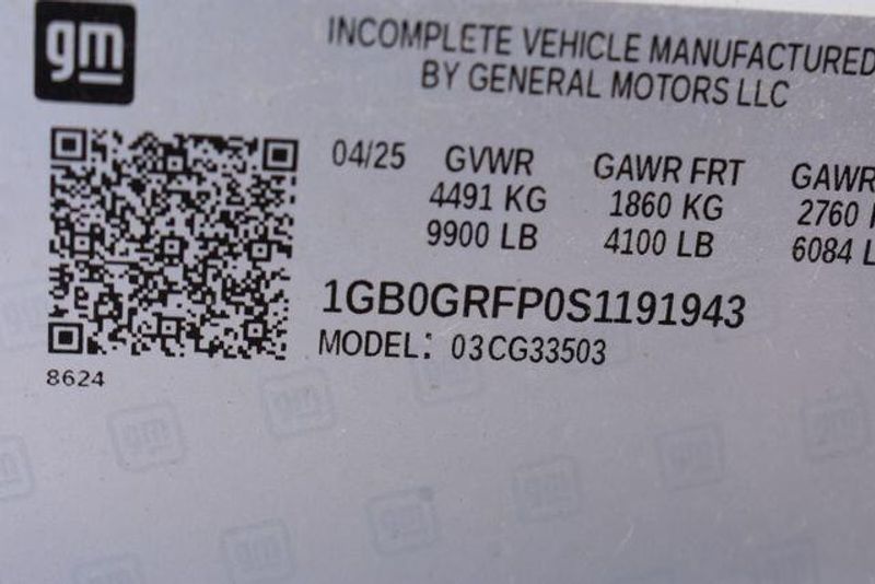 New 2025 Chevrolet Express 3500 Work VanImage 29