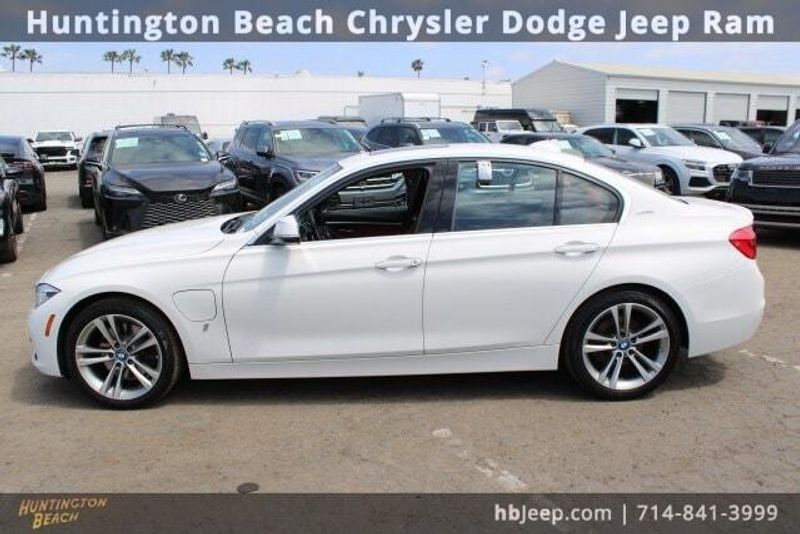 2018 BMW 3 Series 330e IperformanceImage 7