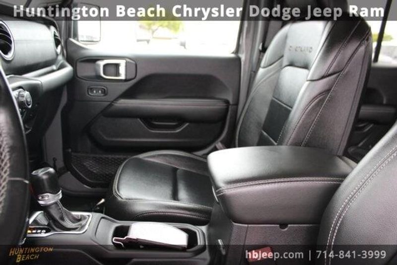 2021 Jeep Gladiator OverlandImage 38