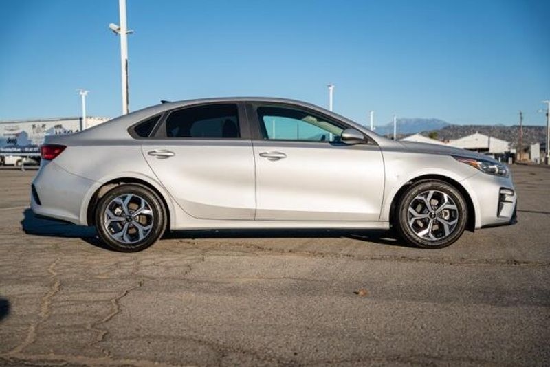 Used 2021 Kia Forte LXSImage 8