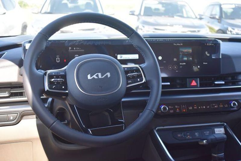 New 2026 Kia Carnival LXSImage 18