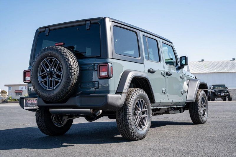 New 2026 Jeep Wrangler Sport SImage 7