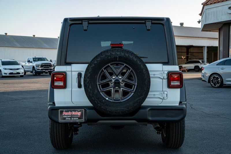 New 2026 Jeep Wrangler Sport SImage 6