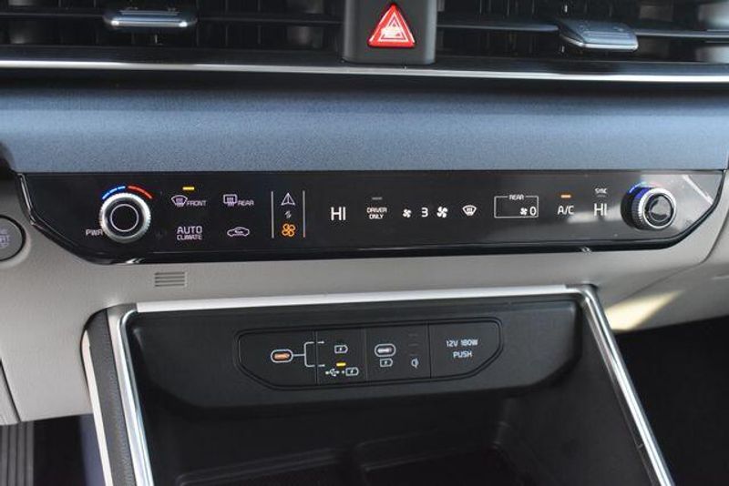 New 2026 Kia Carnival Hybrid EXImage 34