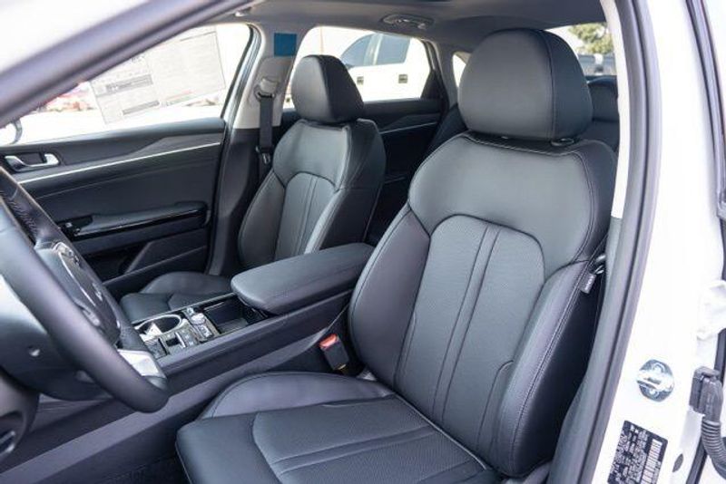 New 2026 Kia K5 EXImage 10