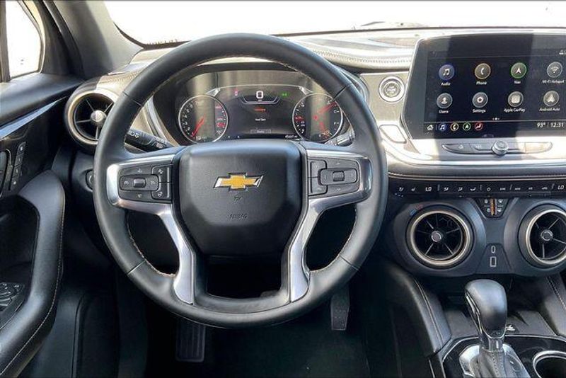 Used 2023 Chevrolet Blazer PremierImage 4
