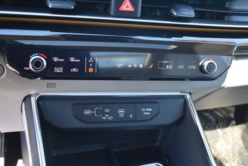 New 2026 Kia Carnival Hybrid SX PrestigeImage 38