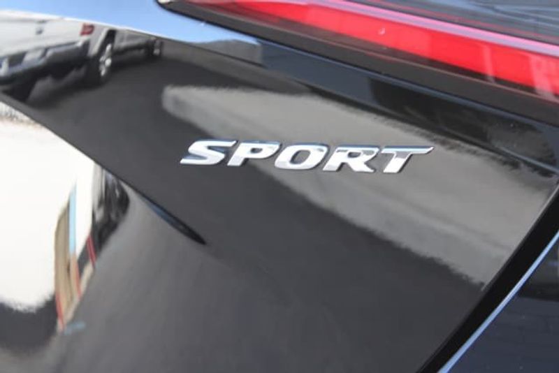 2022 Honda Civic SportImage 8