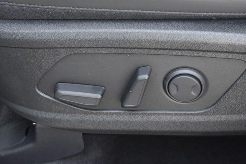 New 2026 Kia Sorento SXImage 24