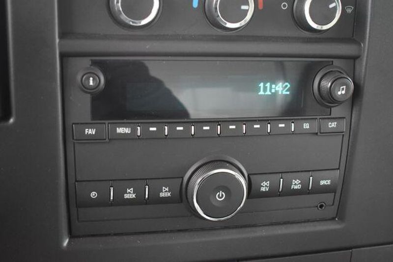 New 2025 Chevrolet Express 3500 Work VanImage 23