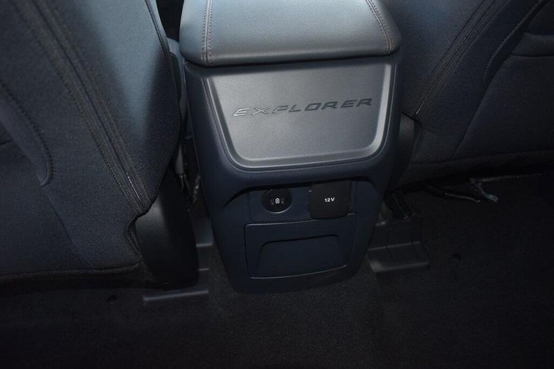 New 2025 Ford Explorer ActiveImage 11