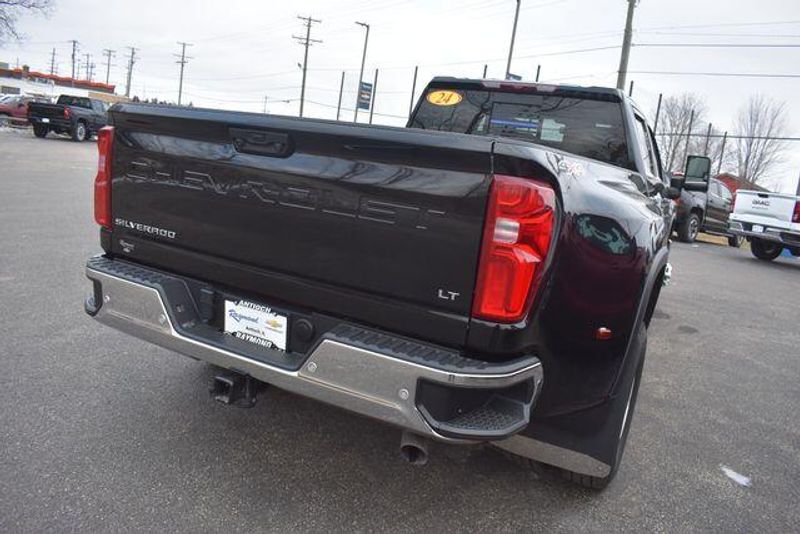 Used 2024 Chevrolet Silverado 3500HD LTImage 3