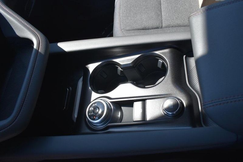 New 2025 Ford Explorer ActiveImage 18