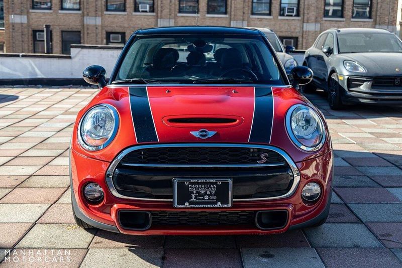 2017 MINI Hardtop 4 Door Cooper SImage 8