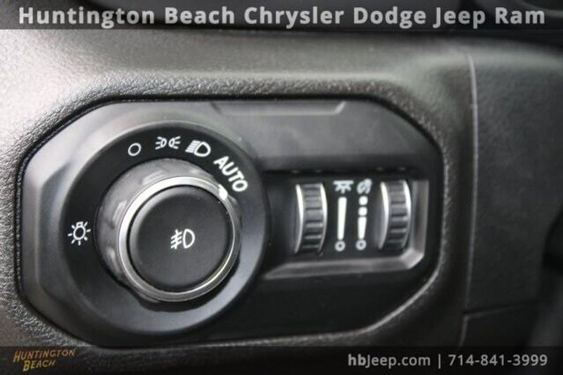 2021 Jeep Wrangler Unlimited WillysImage 13