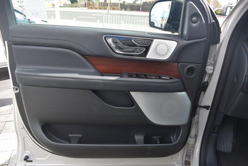2023 Lincoln Navigator ReserveImage 20
