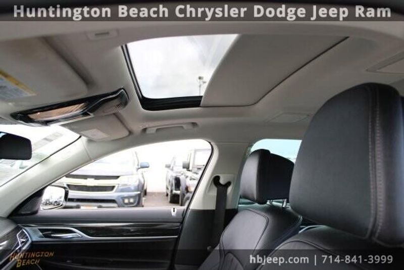 2020 BMW 7 Series 740iImage 33