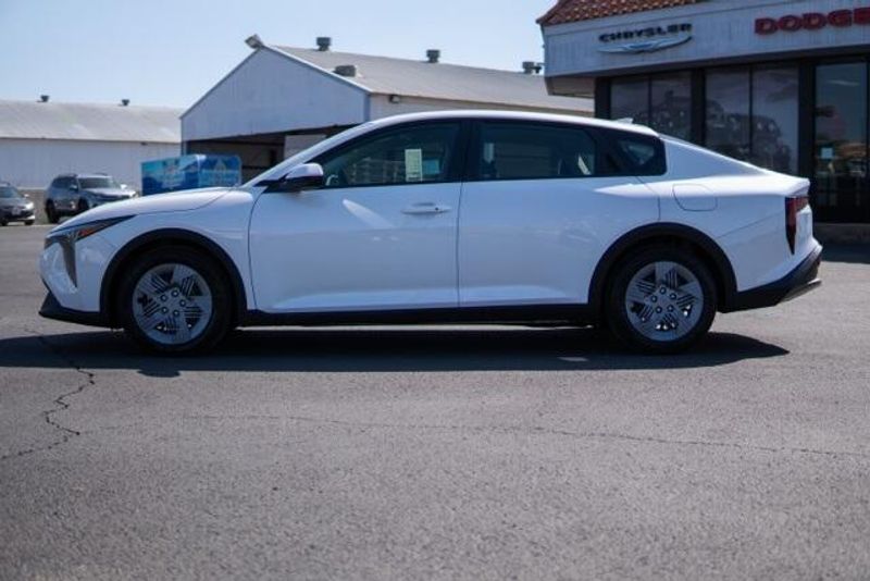 2025 Kia K4 LXImage 5