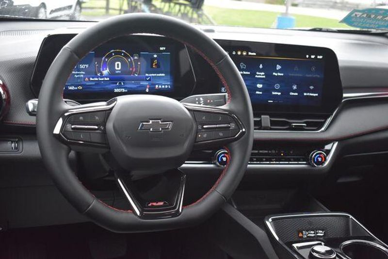 Used 2025 Chevrolet Equinox RSImage 19