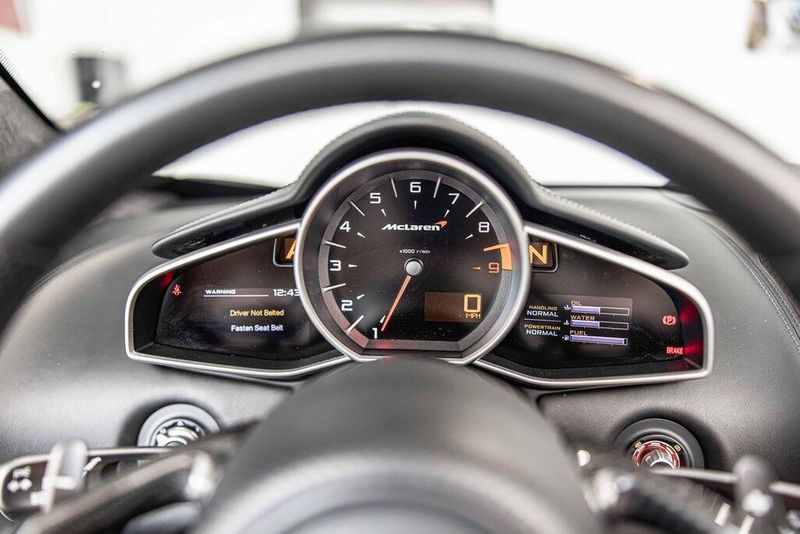 2014 Mclaren MP4-12C photo 19