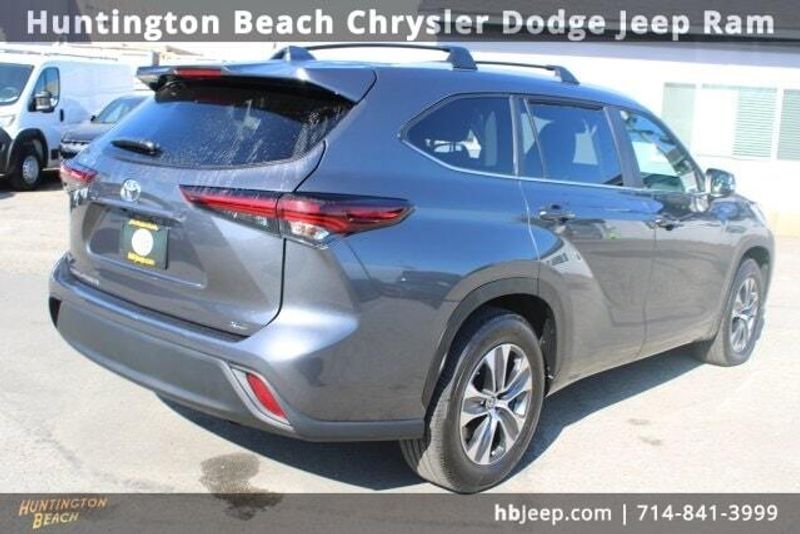 2024 Toyota Highlander XLEImage 4