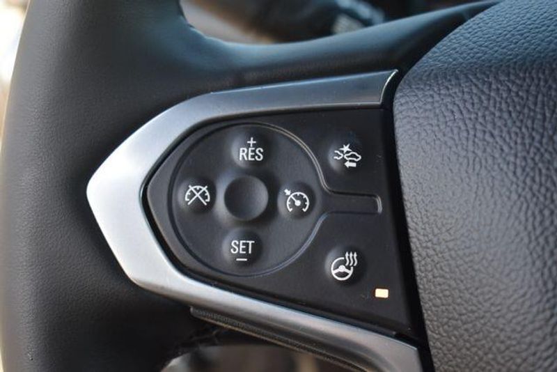 Used 2023 Chevrolet Traverse LT LeatherImage 32