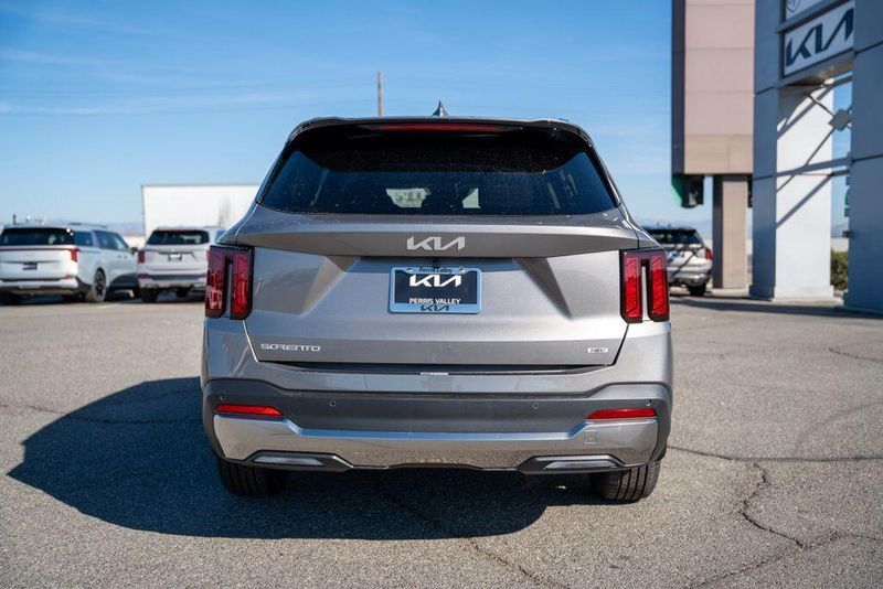 New 2026 Kia Sorento Hybrid EXImage 6