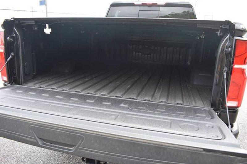 New 2026 Chevrolet Silverado 3500HD High CountryImage 25