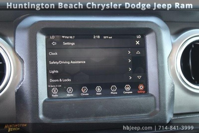 2020 Jeep Wrangler Unlimited SaharaImage 25