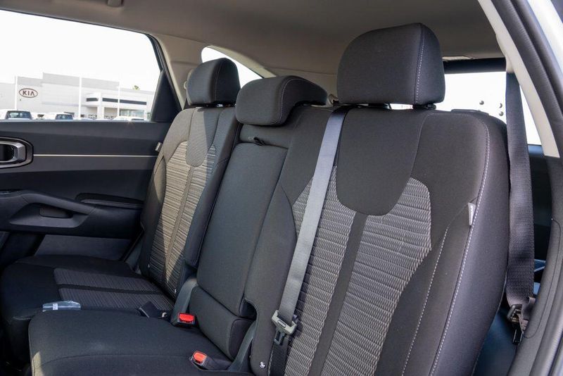 New 2026 Kia Sorento LXImage 15