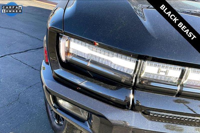 Used 2025 GMC HUMMER EV SUV 2XImage 27